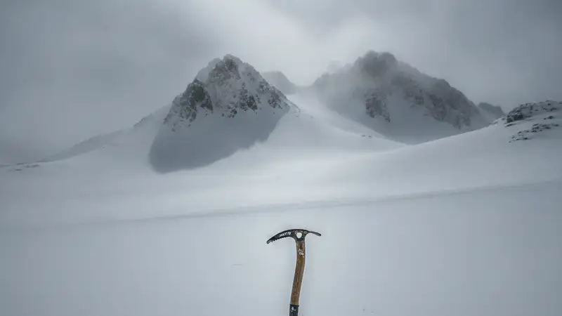 Nims Purja and Nine Climbers Missing After Broad Peak Avalanche