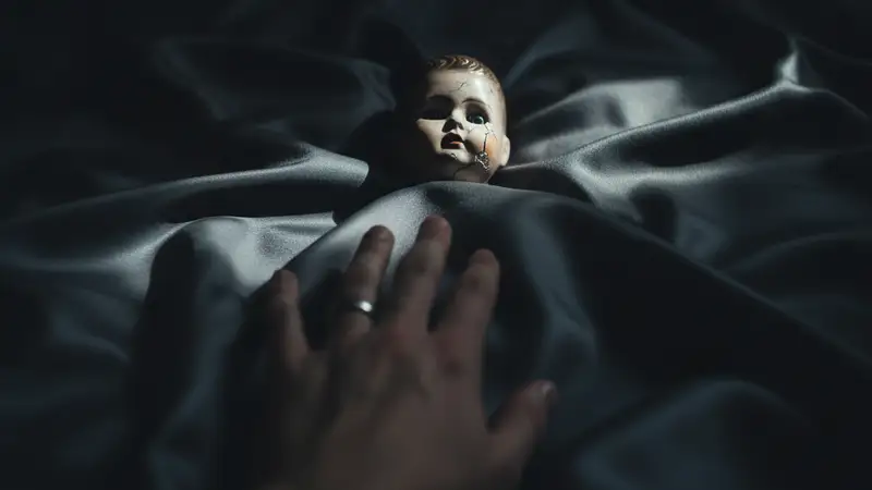Kira Cousins Deception: The Doll, The Boyfriend, And The Lingering Questions