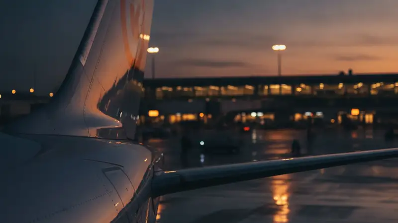 EasyJet Acquired by US Firm Apollo in £5.7bn Deal