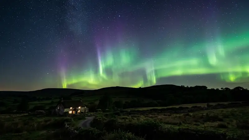 Geomagnetic Storm Triggers Northern Lights Display Across United Kingdom