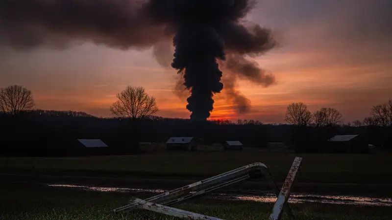 Moygashel Bonfire Burns with Replica Mosque, Man Charged